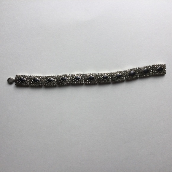 Black & Silver Magnetic Bracelet - Picture 1 of 4